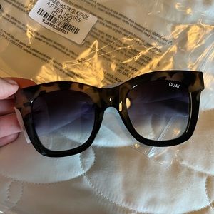 NWT QUAY After Hours Tortoise/Black Fade Women’s Sunglasses